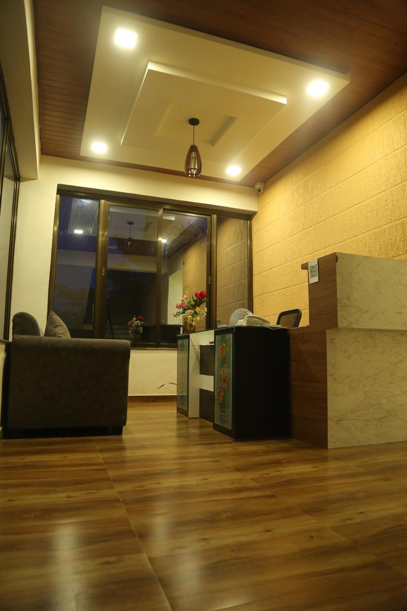 Rudraksh Nagthane Satara Exteriör bild