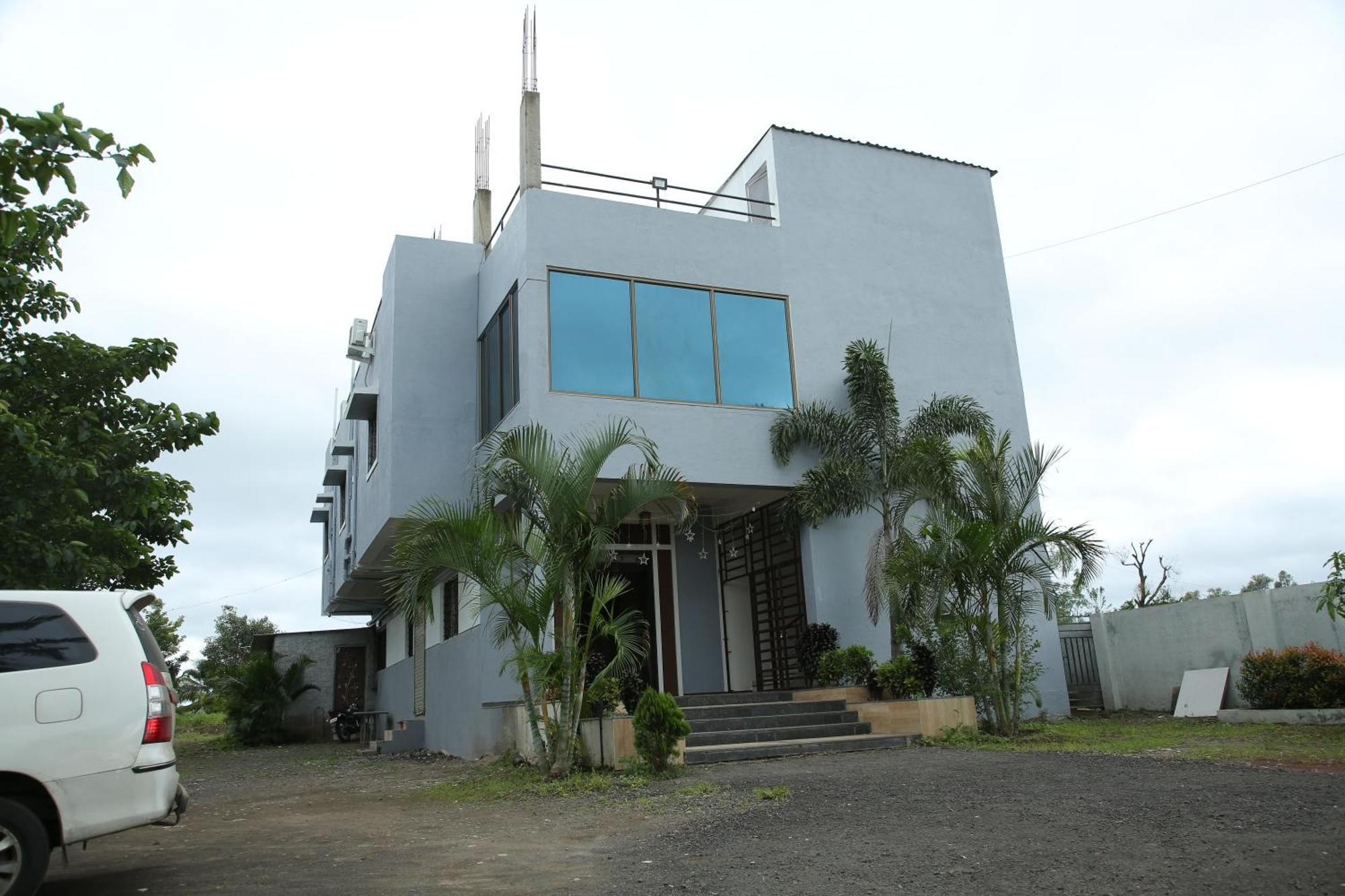 Rudraksh Nagthane Satara Exteriör bild